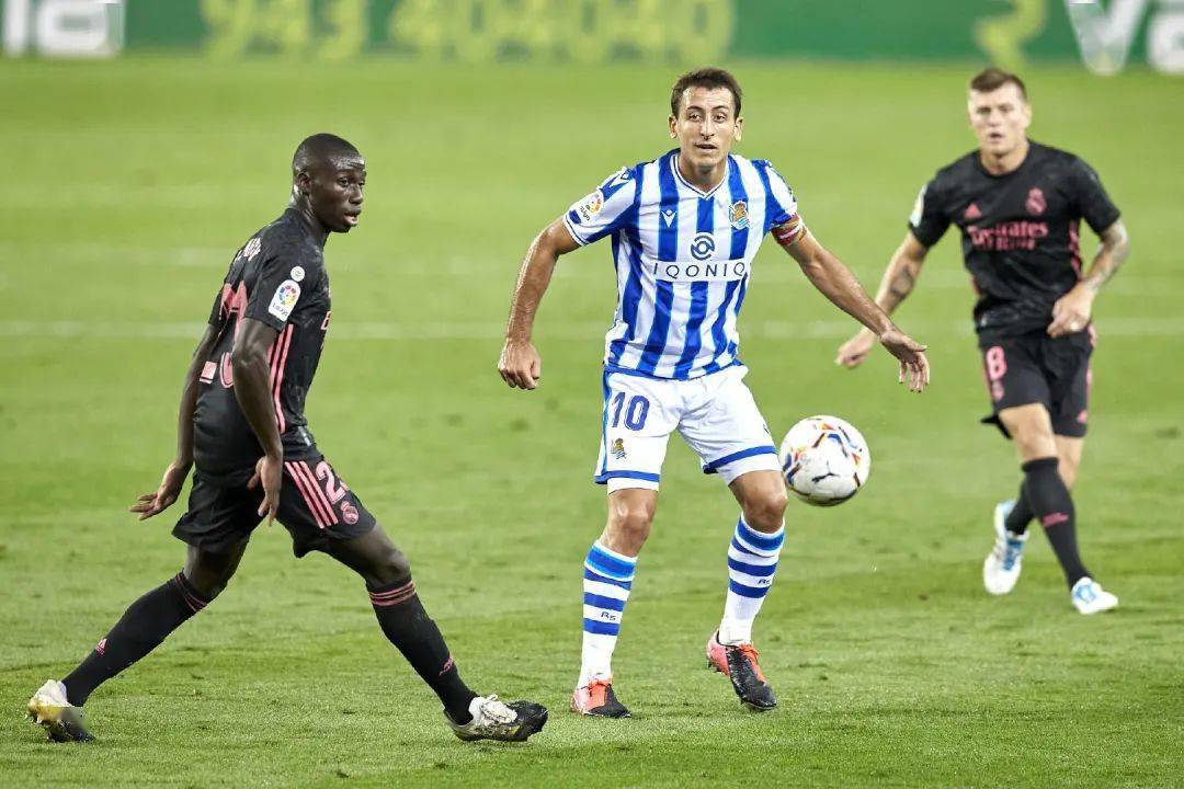 ag体育网站-欧篮联集结日再迎强敌，皇家社会门线救险，主帅态度——引发热议，更衣室氛围转暖